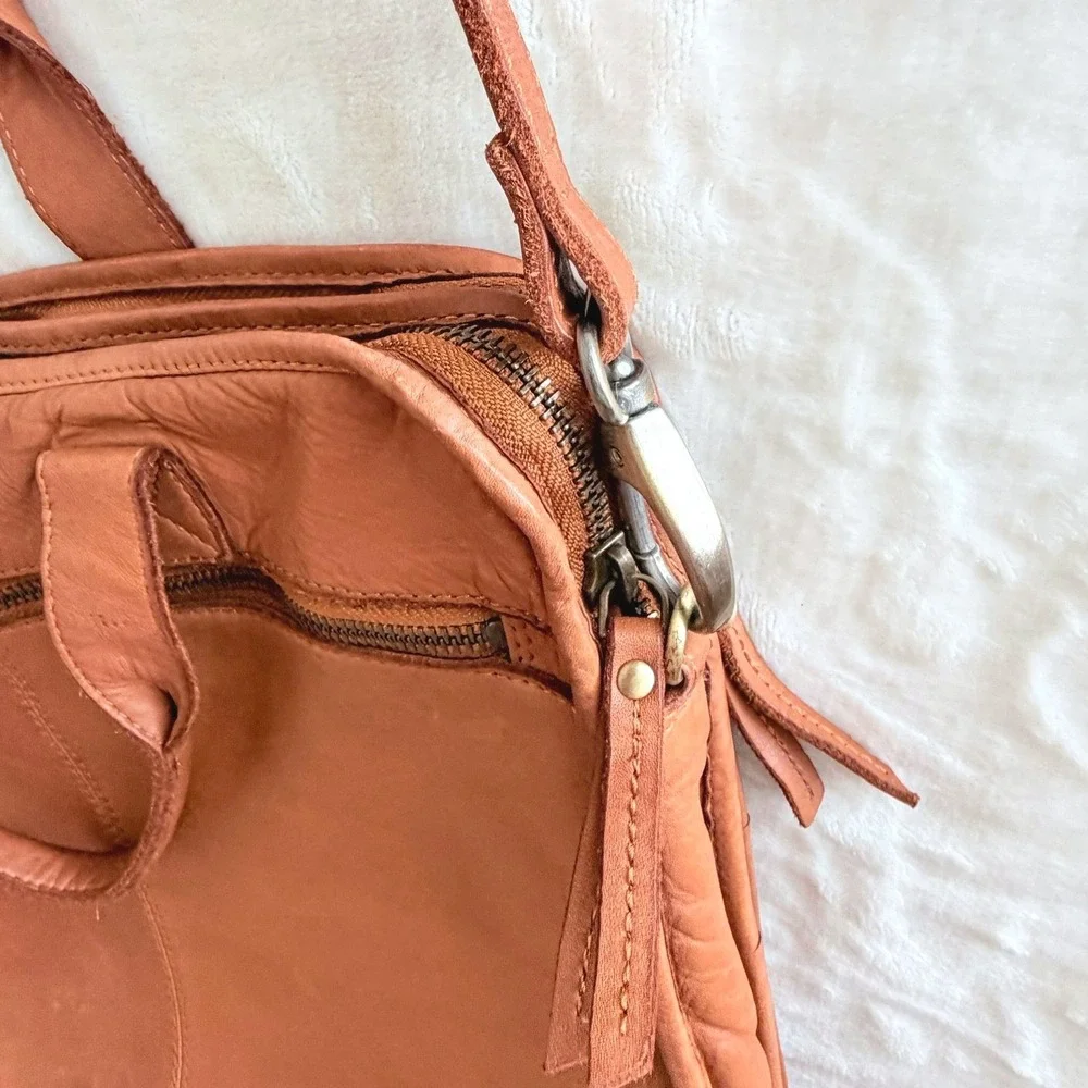 Marta Ponti Portugal Cognac Leather Briefcase Messenger Crossbody Bag Brown